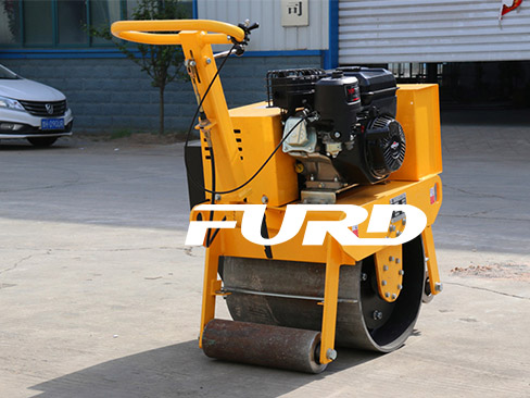 瀝青路面壓實應該選擇哪種手扶壓路機呢？